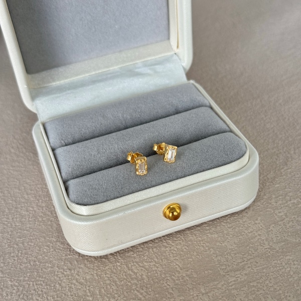 925 Sterling Silver 18K Gold Plated Cubic Zirconia Earrings - Image 5