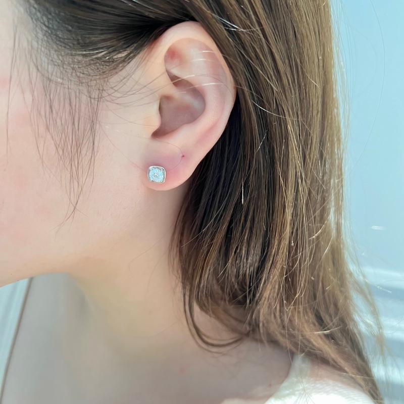 925 Sterling Silver Cubic Zirconia Earrings - Image 3