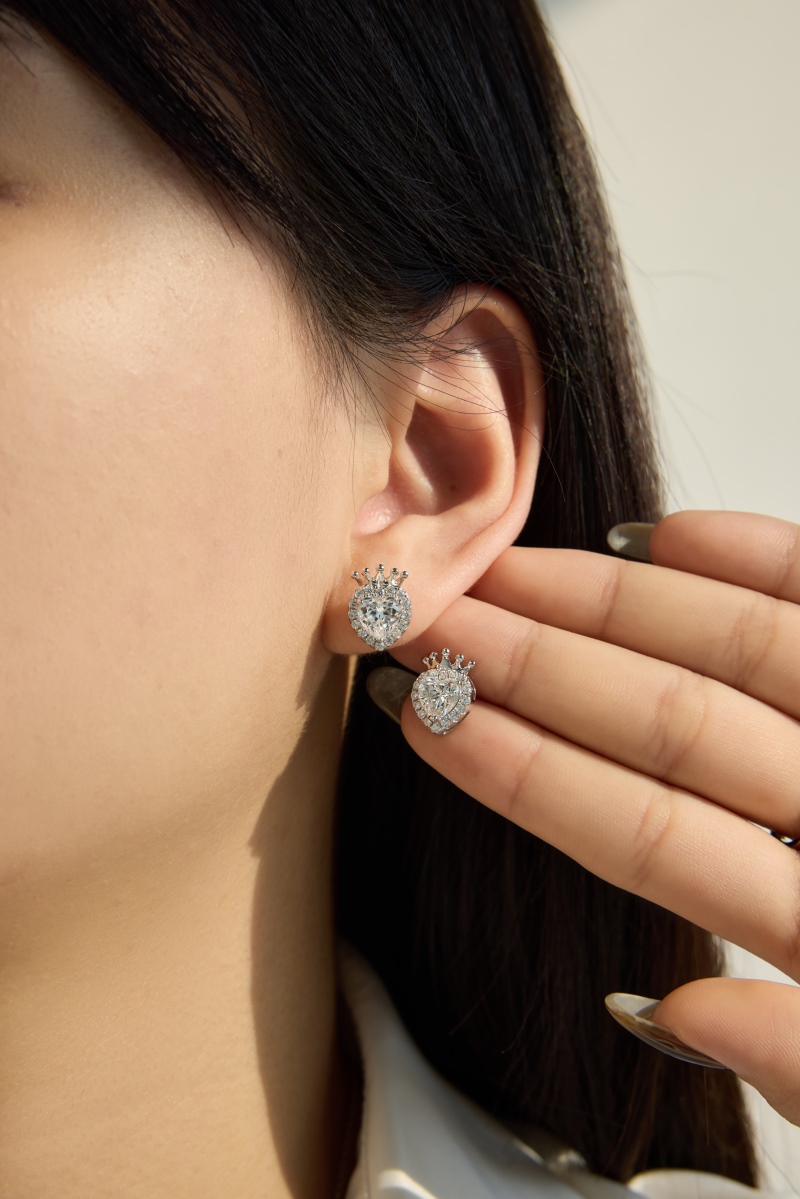 925 Sterling Silver Cubic Zirconia Heart Earrings