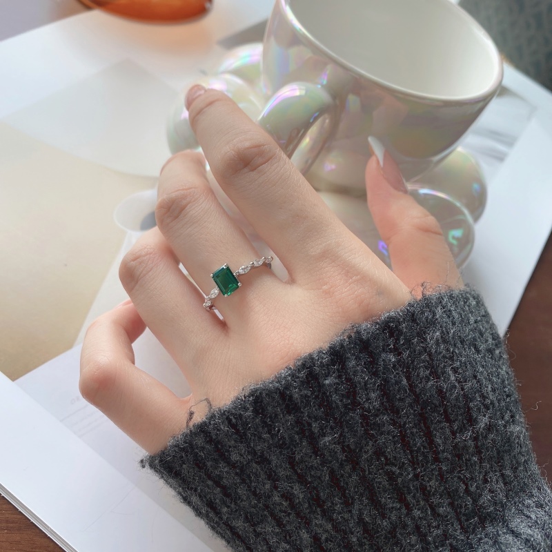 925 Sterling Silver Cubic Zirconia Emerald Cut Ring - Image 2