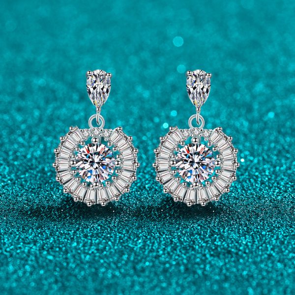 High-End Moissanite 925 Sterling Silver Stud Earrings