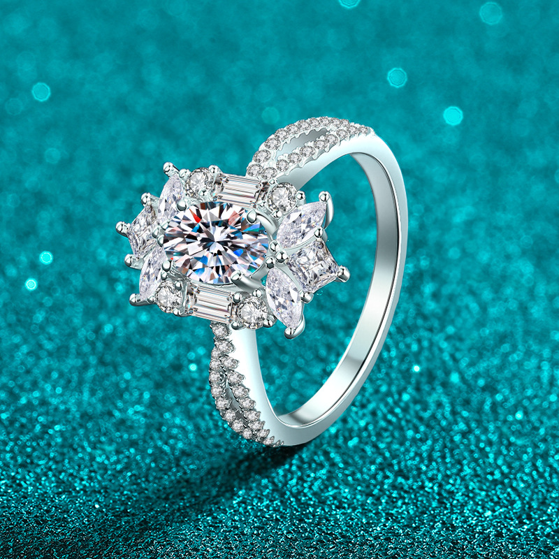 Luxury Moissanite 925 Sterling Silver Ring - Image 2