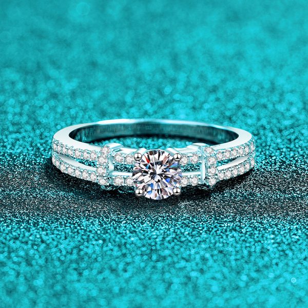 Minimalist Moissanite 925 Sterling Silver Ring