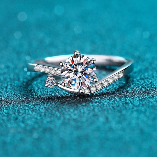 Minimalist Moissanite 925 Sterling Silver Ring