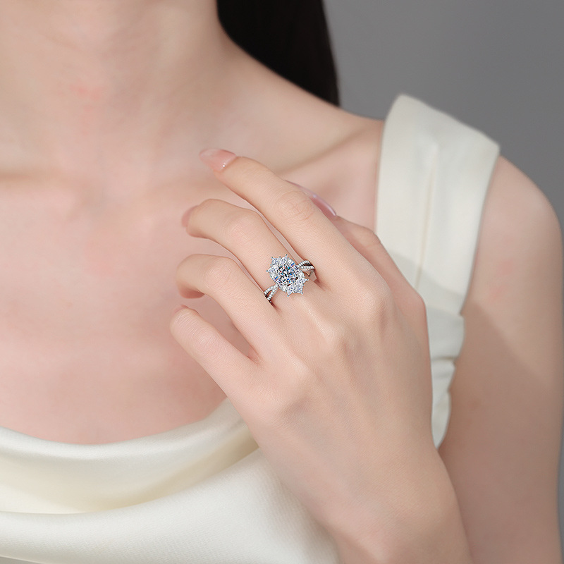 Luxury Moissanite 925 Sterling Silver Ring - Image 4