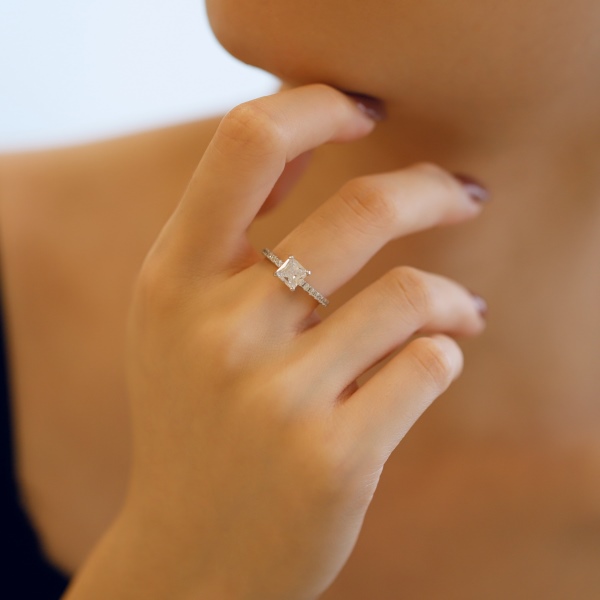 925 Sterling Silver Cubic Zirconia Ring - Image 5